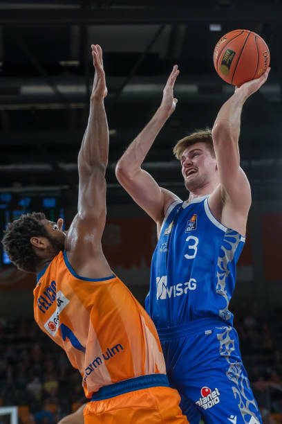 前所未有的 前所未有的