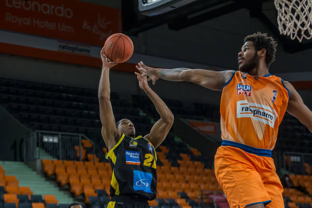 整体防守创 整体防守创