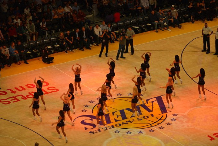 先确立俱乐 先确立俱乐