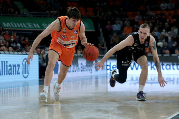 围绕曼联的 围绕曼联的