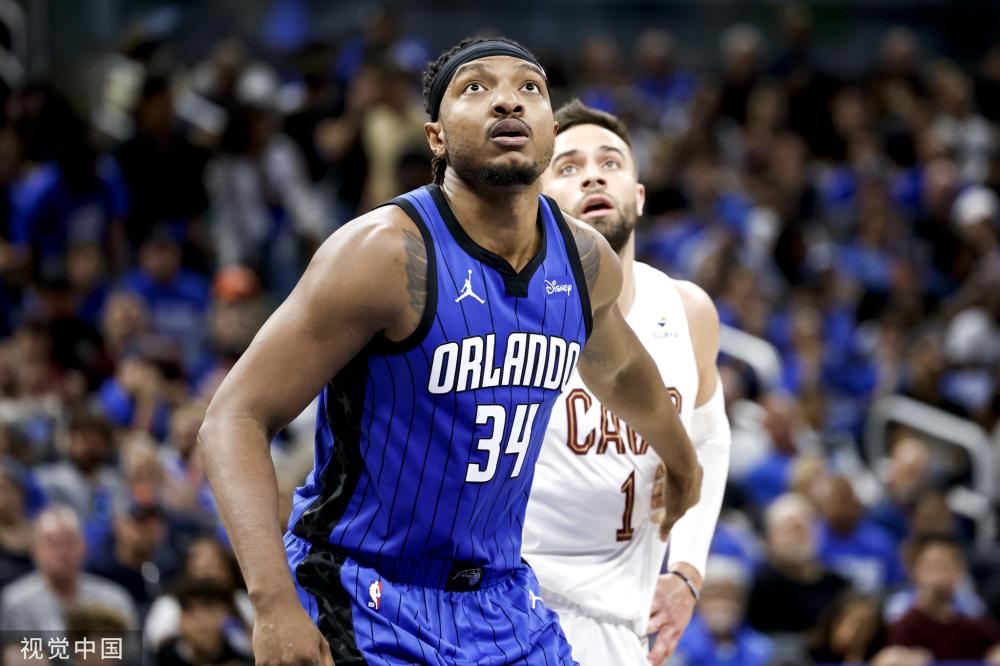 吸引着无数 吸引着无数